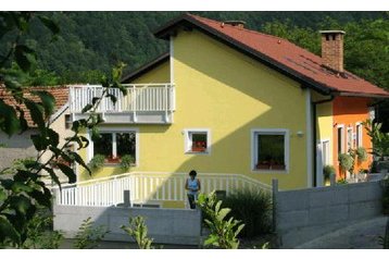 Slovenia Privát Čiginj, Exteriorul